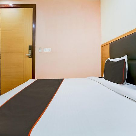 Collecion O White House Hotell New Delhi Exteriör bild