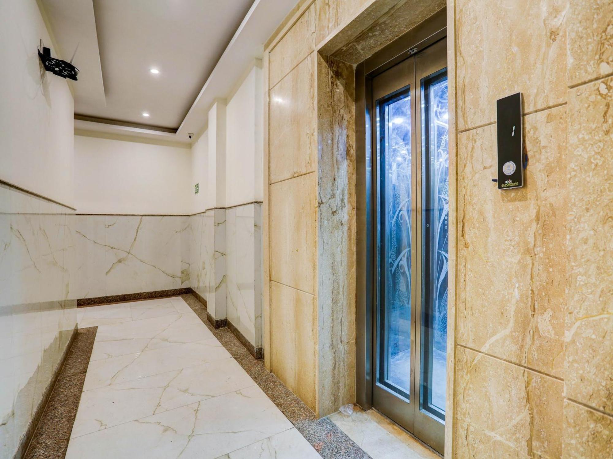 Collecion O White House Hotell New Delhi Exteriör bild